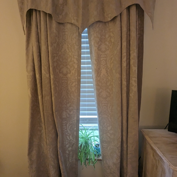 Country Curtain Brocade Curtains and Valance Set - Picture 3 of 10